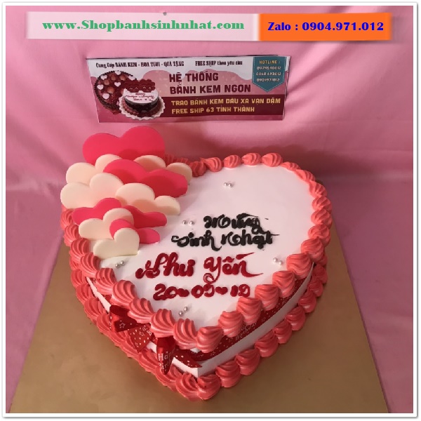 bánh kem hình trái tim ở quận 12