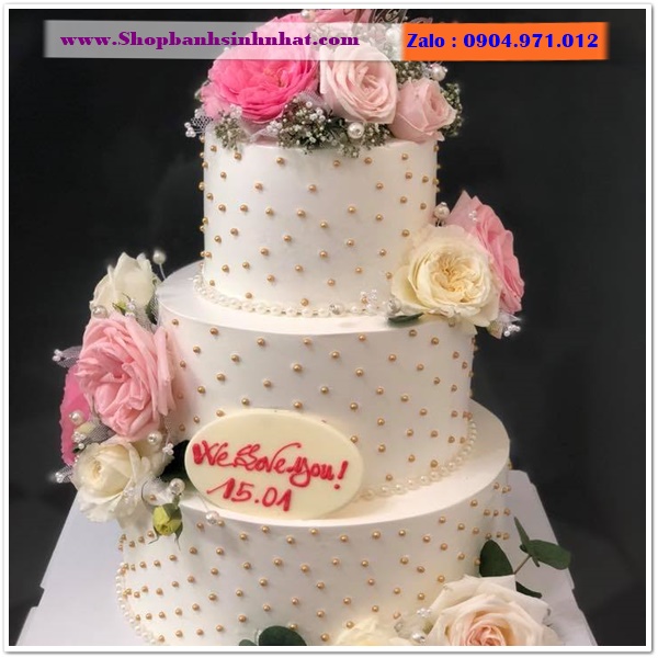 bánh kem nhiều tầng ở hậu giang