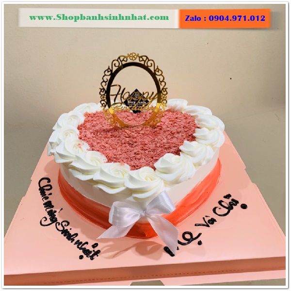 bánh kem hình trái tim ở quận 8
