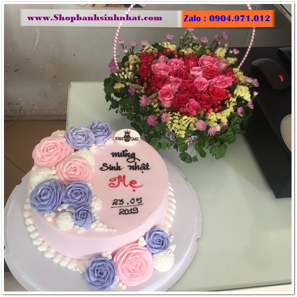 combo bánh kem và hoa tươi ở kon tum