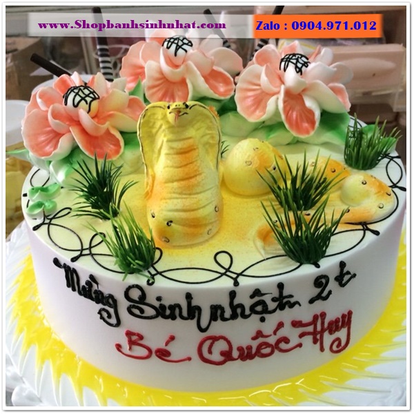 bánh kem con rắn ở hà nam