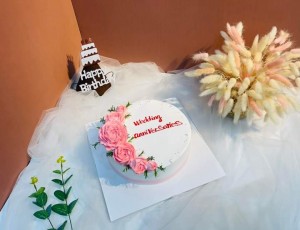 Bánh Kem Tặng Ngày 8/3 - AY05