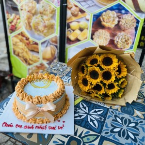 Bánh Kem Tặng Ngày 8/3 - AY08